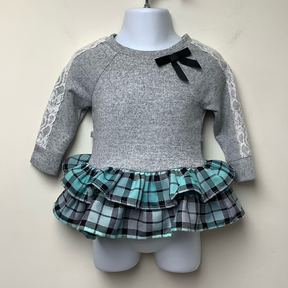 🤑 Youngland Baby long sleeve dress. Size 12M
